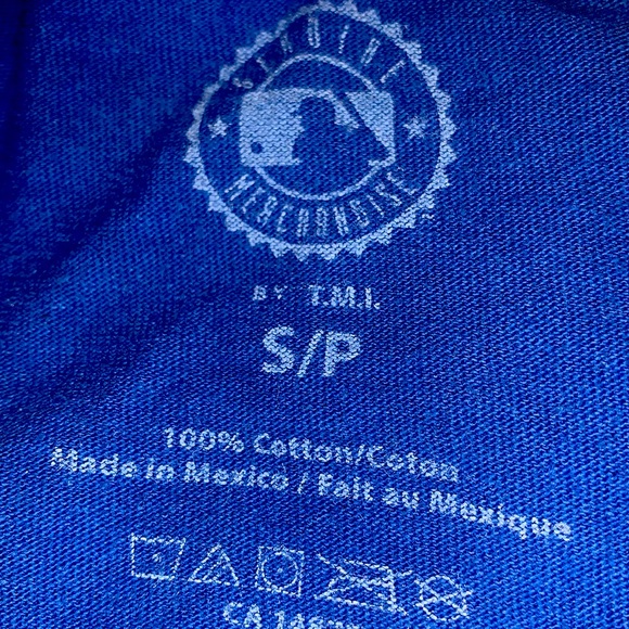 Size S - Toronto " Tee Shirt " BlueJays ( 8.9/10 condition ) - Picture 2 of 2